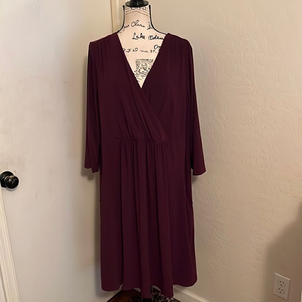 Monroe & Main Pockets Surplice Purple Dress Feminine Event Party Work Career
